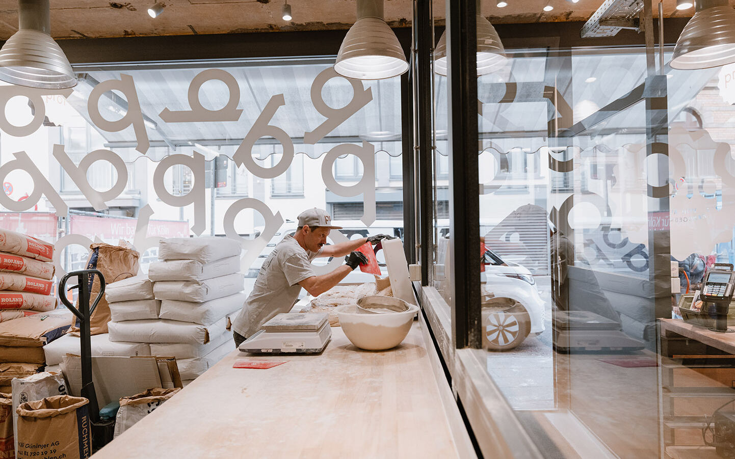 prôt, brot, bäckerei, köln, belgisches viertel, veedel, handwerk, backstube, backen, handwerk, verkauf, produkte, handgemacht, handgebacken, alex onasch, alex,